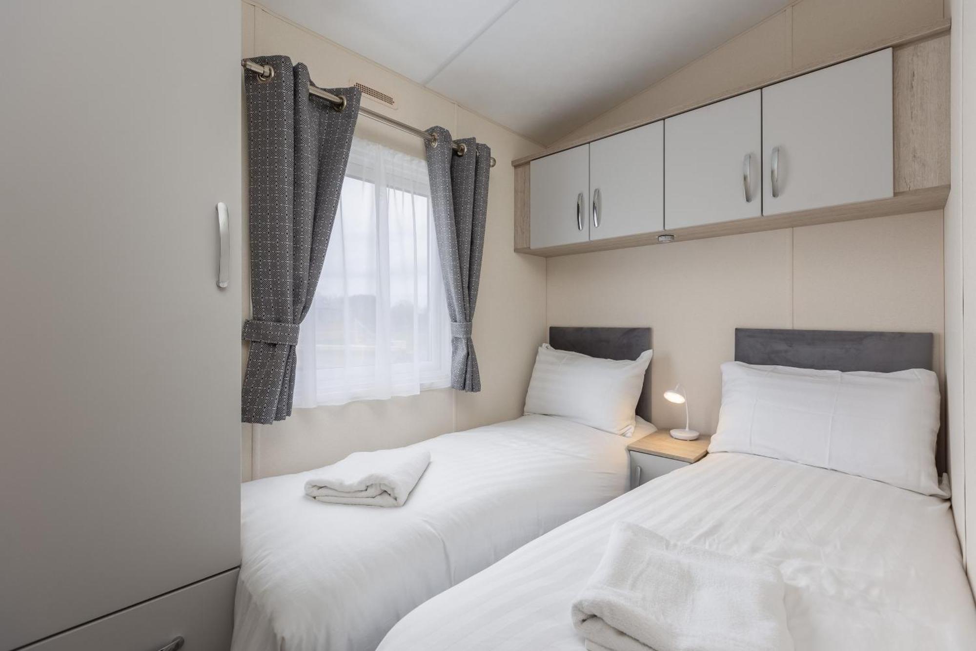 Deer View Lodge Close To بيكرينغ المظهر الخارجي الصورة