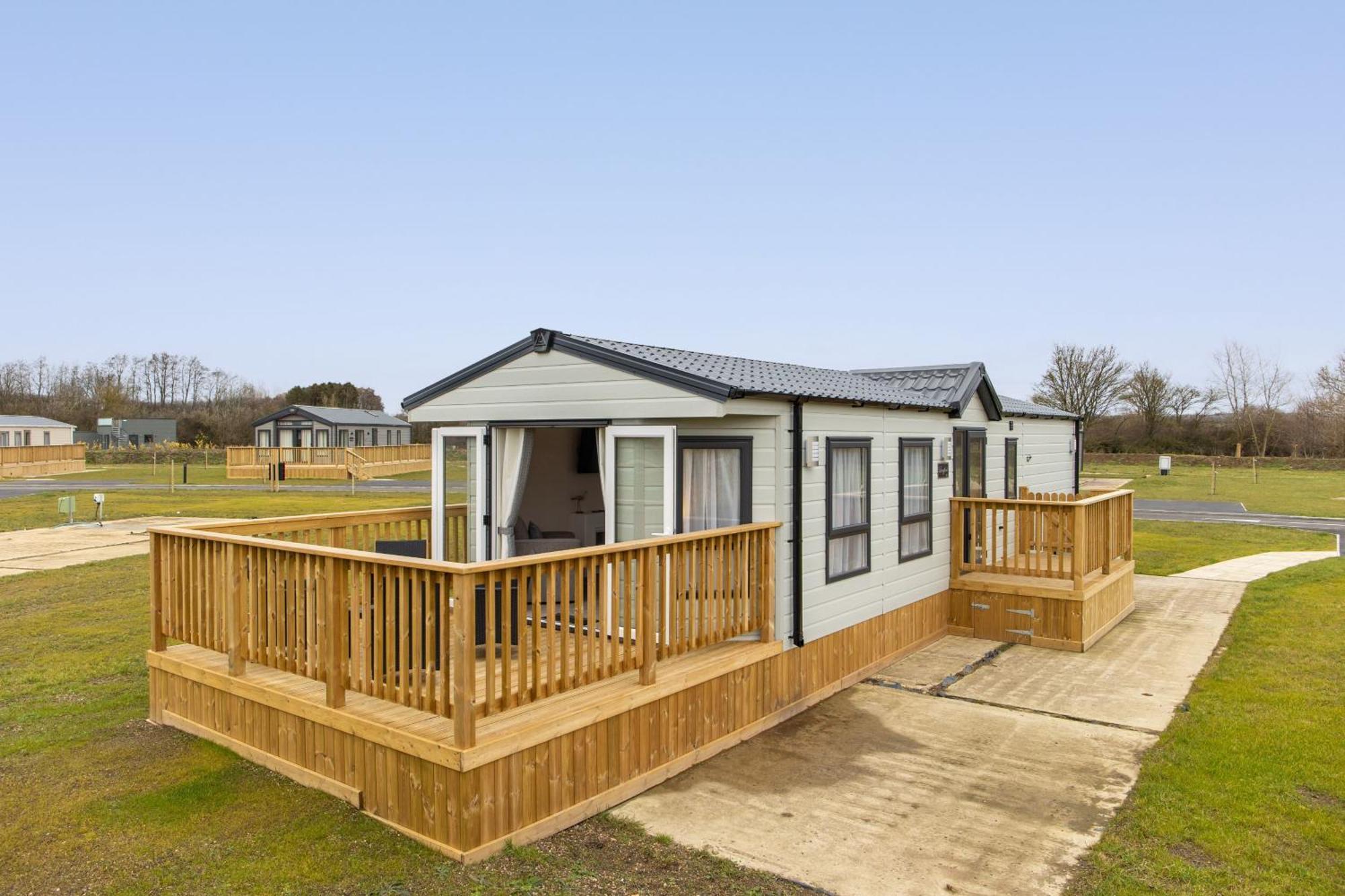 Deer View Lodge Close To بيكرينغ المظهر الخارجي الصورة