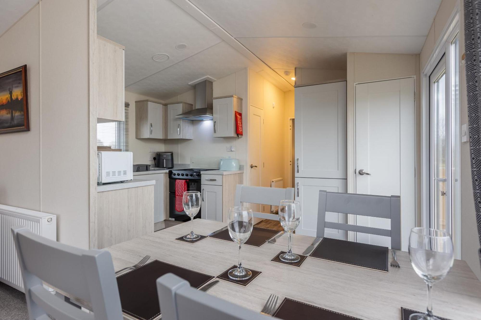 Deer View Lodge Close To بيكرينغ المظهر الخارجي الصورة