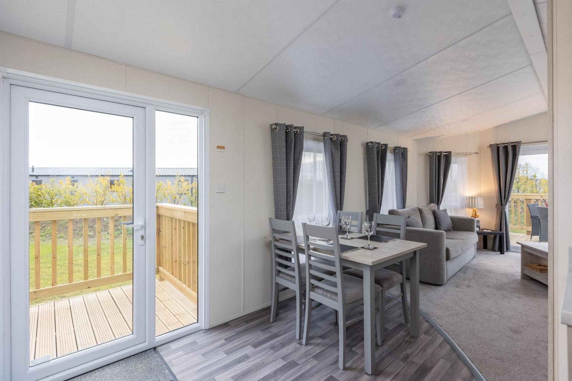 Deer View Lodge Close To بيكرينغ المظهر الخارجي الصورة
